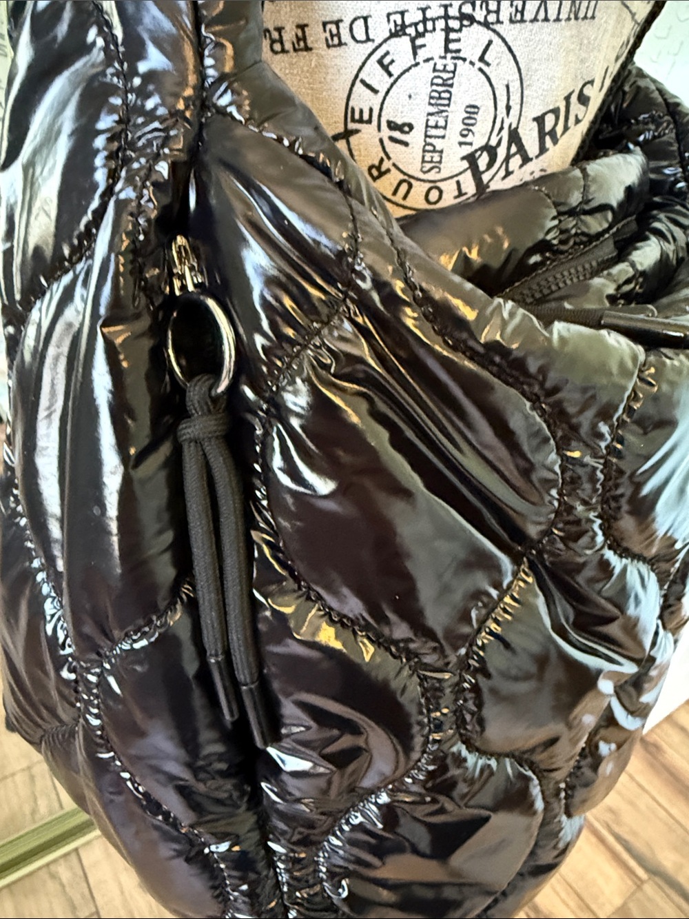 FP Movement by Free People Glossy Quilted Black Patent Shoulder/Gym Bag! - Picture 5 of 9